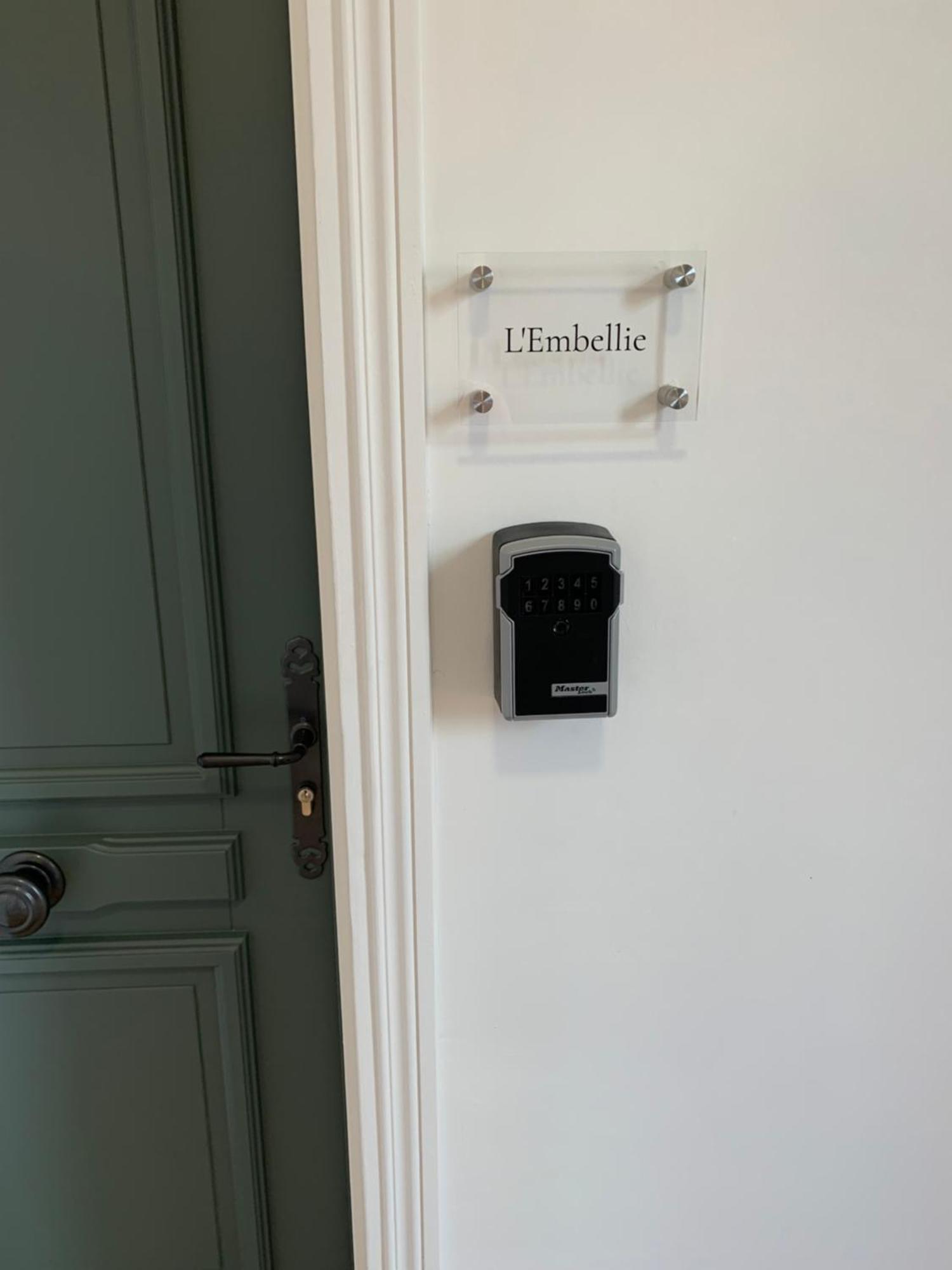 Le Carre Courtois Appartement Luisant Buitenkant foto